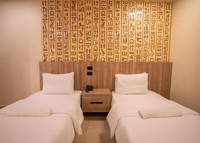 Great Pyramid Inn